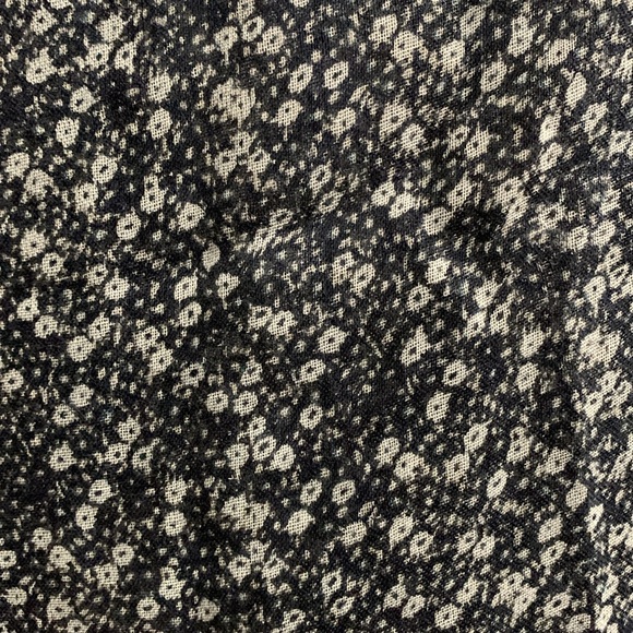 Ann Taylor Loft Factory Navy Blue Ditsy Floral Shawl Scarf Wrap Poly Wool Rayon - Picture 3 of 8